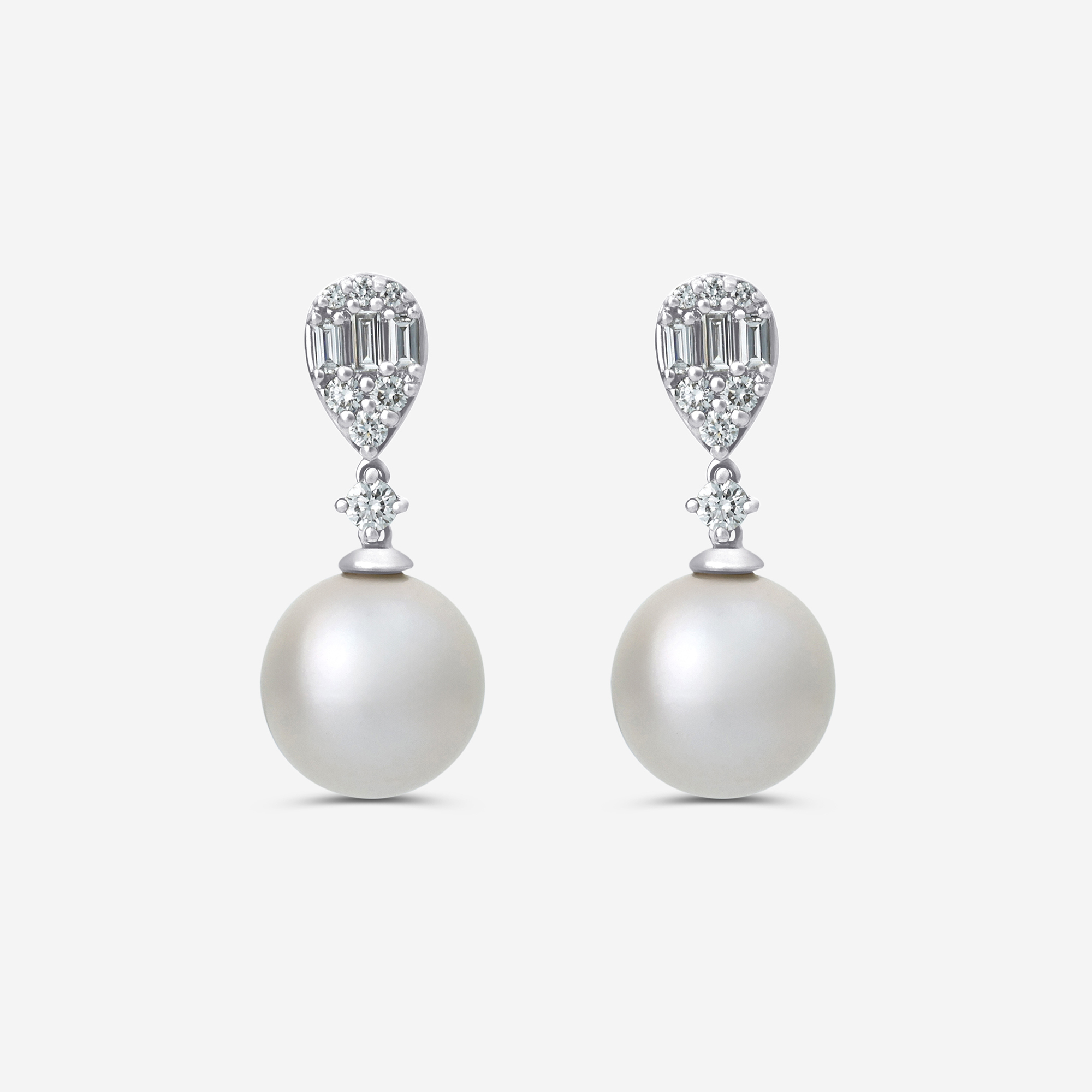 Freshwater Pearl Drop Earrings