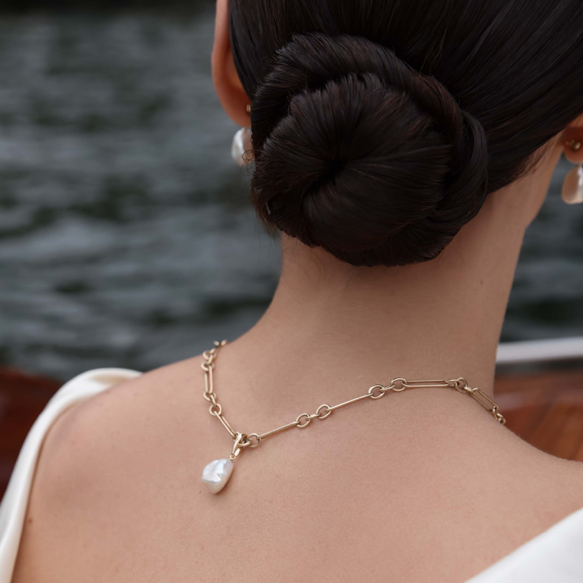 The Allora Keshi Pearl Pendant additional view 2